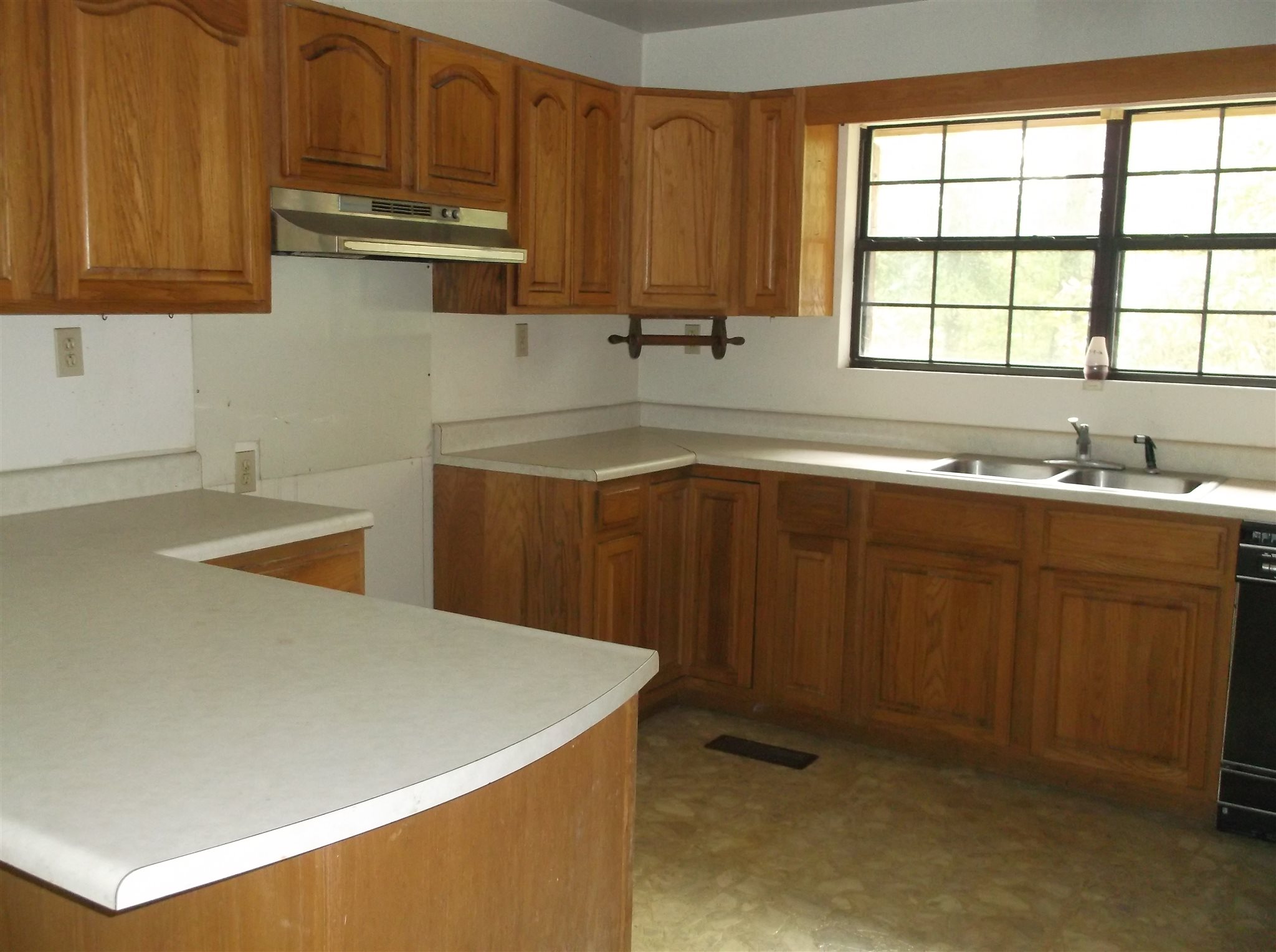 301 Spell Dr, Pembroke, GA 31321 photo 3