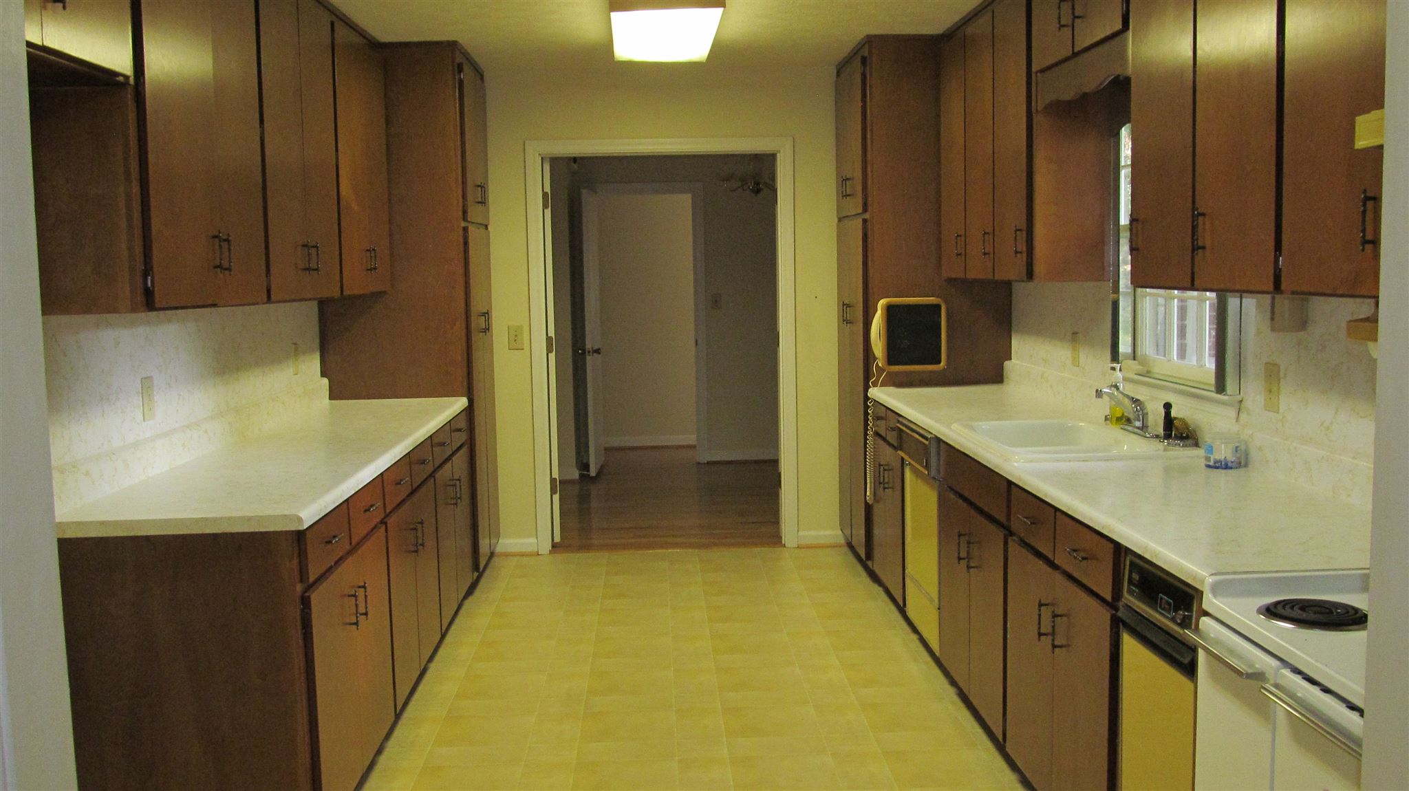 226 Hickory Ter, Lagrange, GA 30241 photo 4