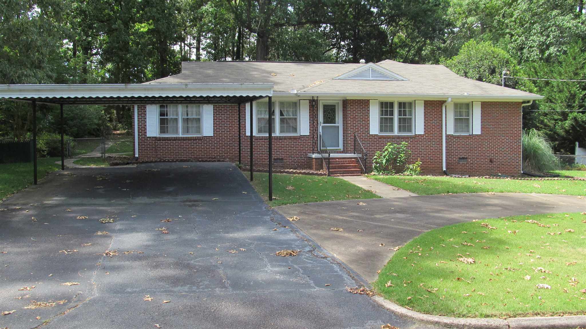 226 Hickory Ter, Lagrange, GA 30241 photo 1