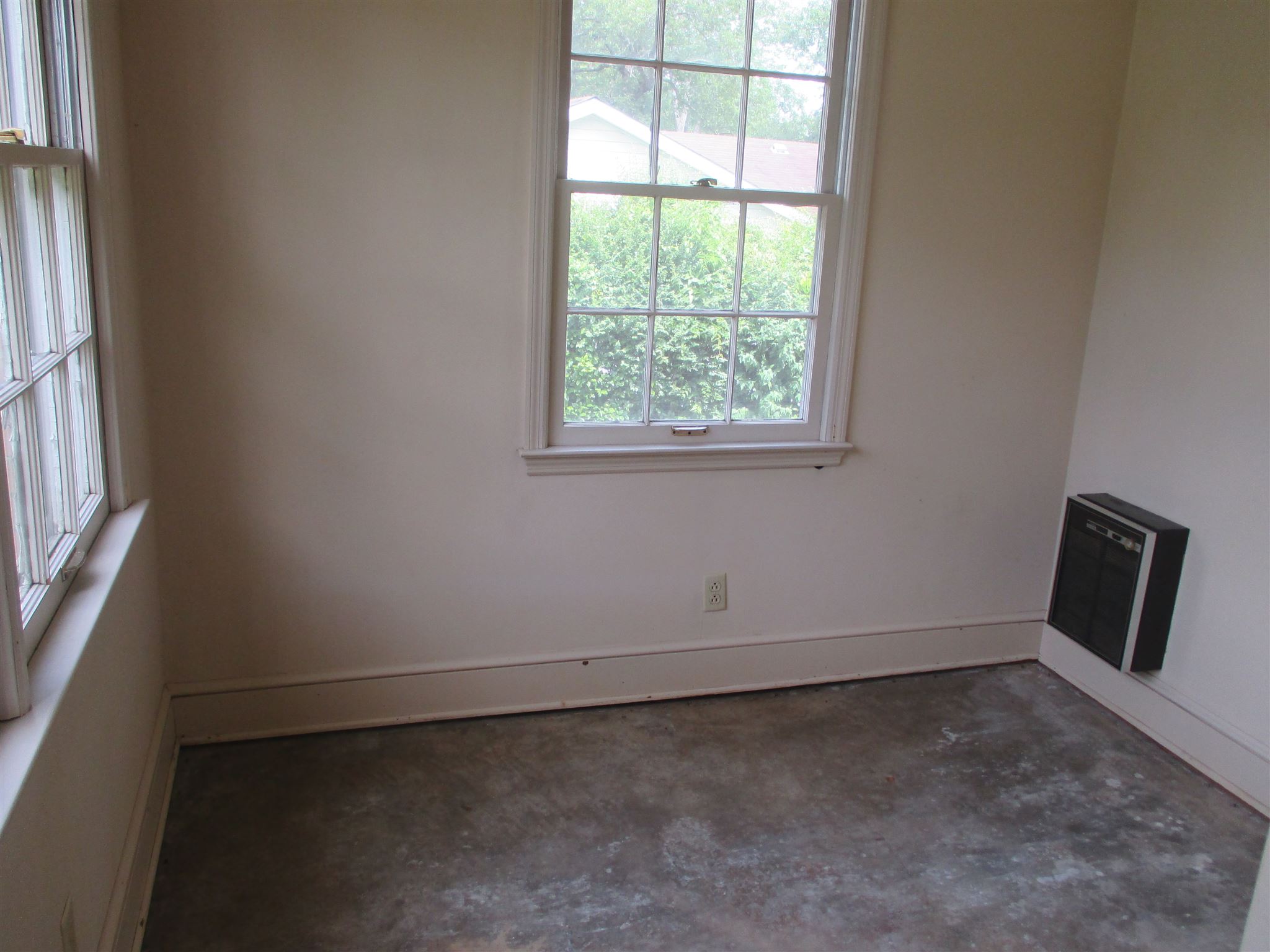 320 E Main St, Thomaston, GA 30286 photo 8