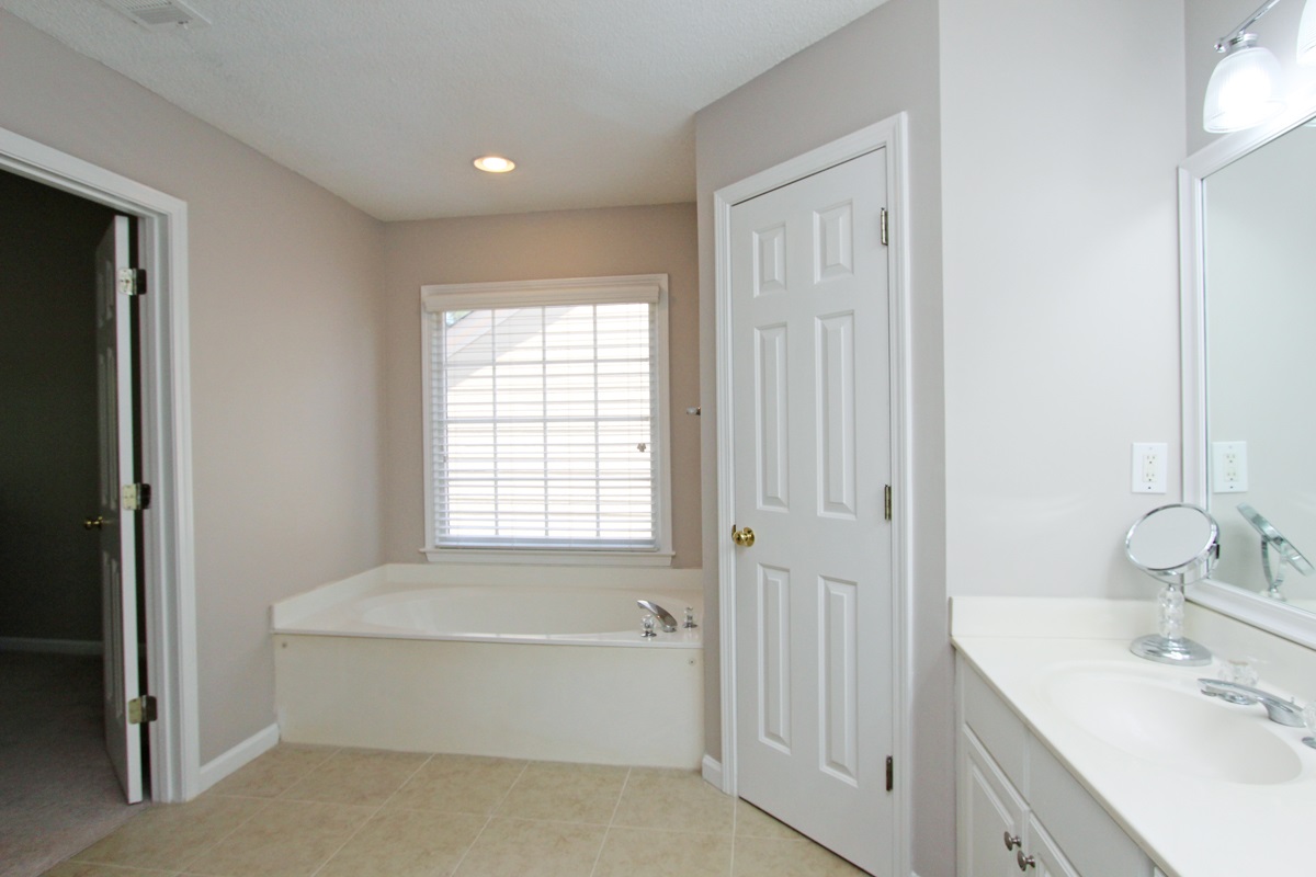 6455 Barwick Ln, Duluth, GA 30097 photo 19