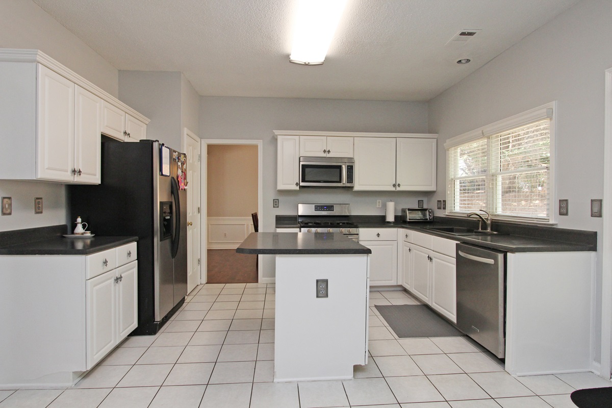 6455 Barwick Ln, Duluth, GA 30097 photo 8