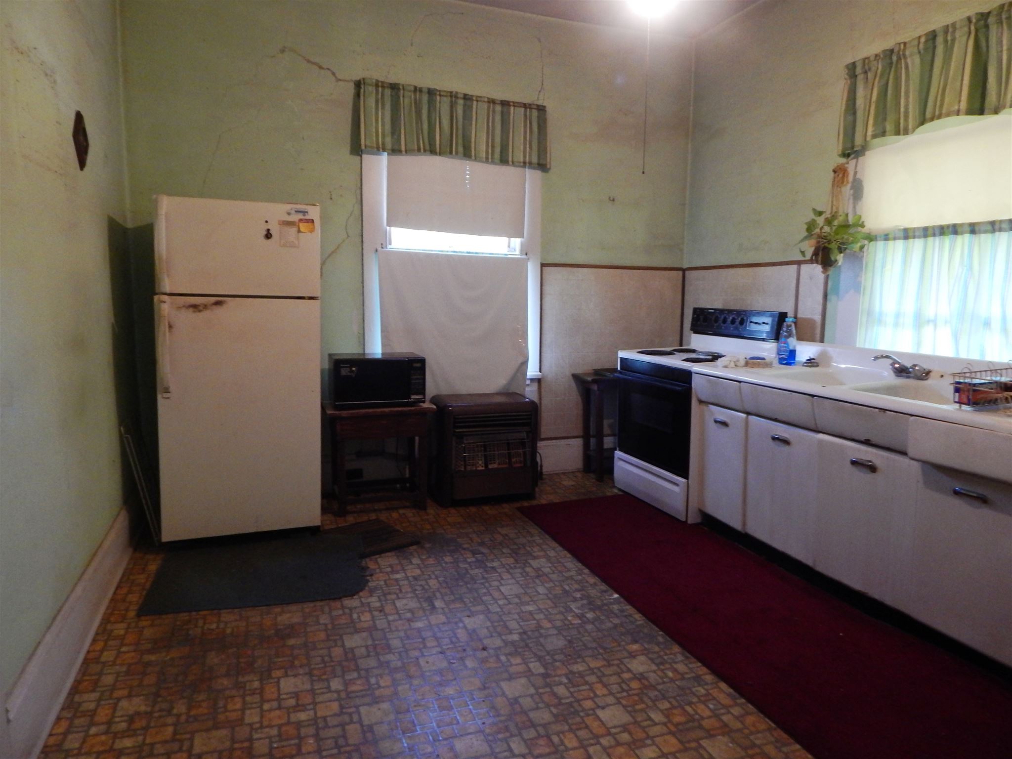 9 Hood St, Lagrange, GA 30240 photo 4