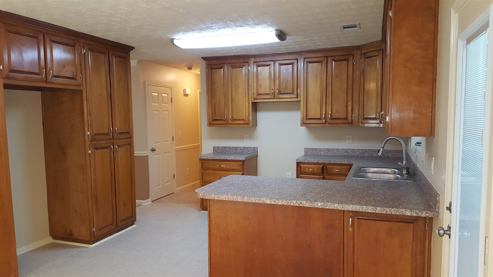4584 Adams Ct, Rex, GA 30273 photo 3