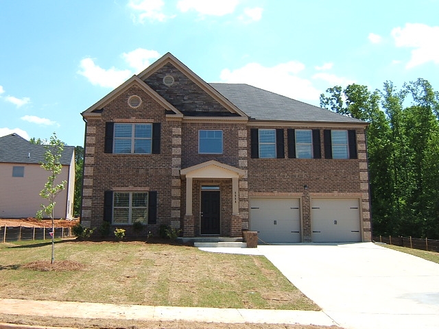 347 Lamont Ln, Hampton, GA 30228 photo 4