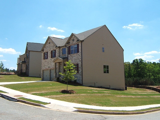 12057 Jojo Ct, Hampton, GA 30228 photo 2