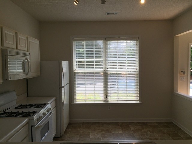 2190 Whitestone Pl, Alpharetta, GA 30005 photo 6