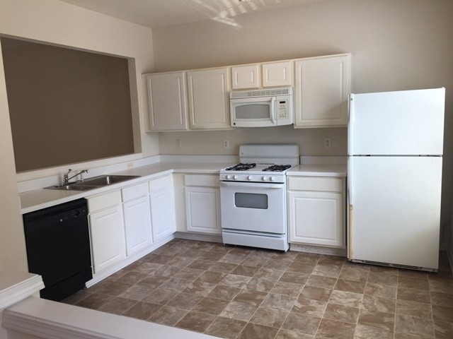 2190 Whitestone Pl, Alpharetta, GA 30005 photo 3