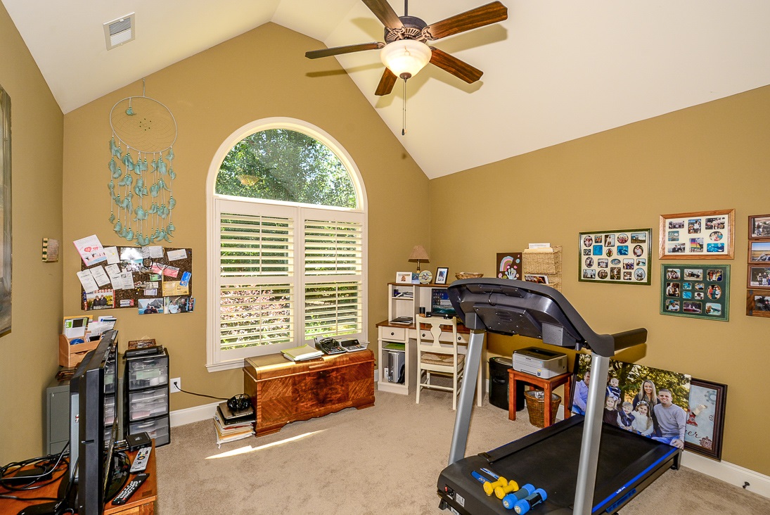 219 Amberleigh Cir, White, GA 30184 photo 13