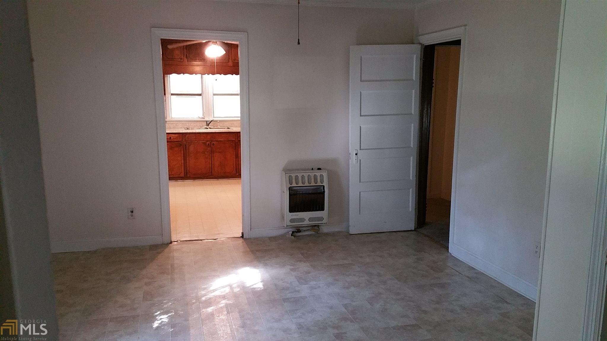 262 E Wright St, Winder, GA 30680 photo 15