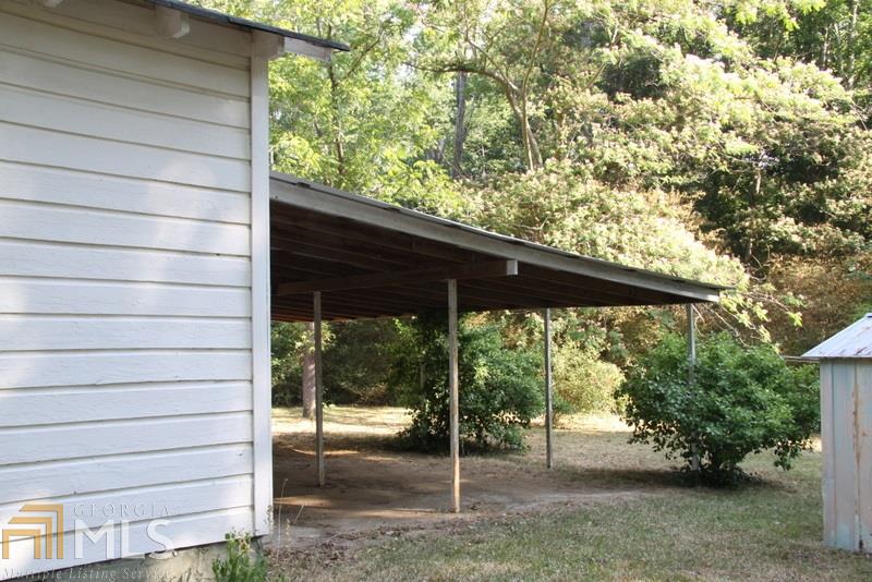 262 E Wright St, Winder, GA 30680 photo 5