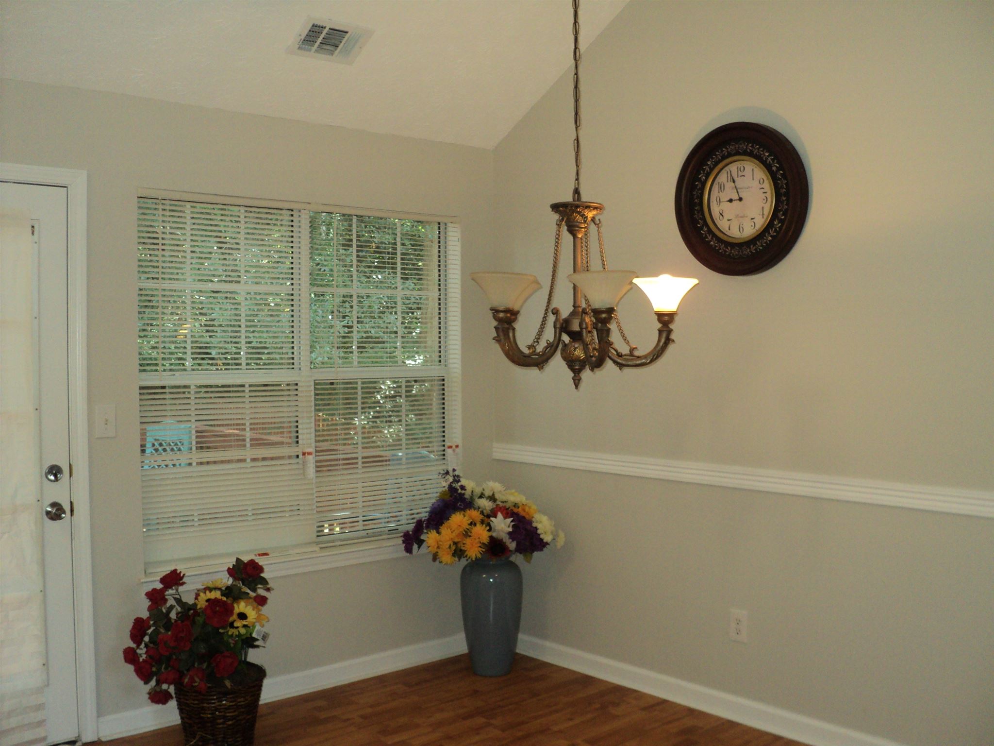 2818 Bretton Dr, Rex, GA 30273 photo 6