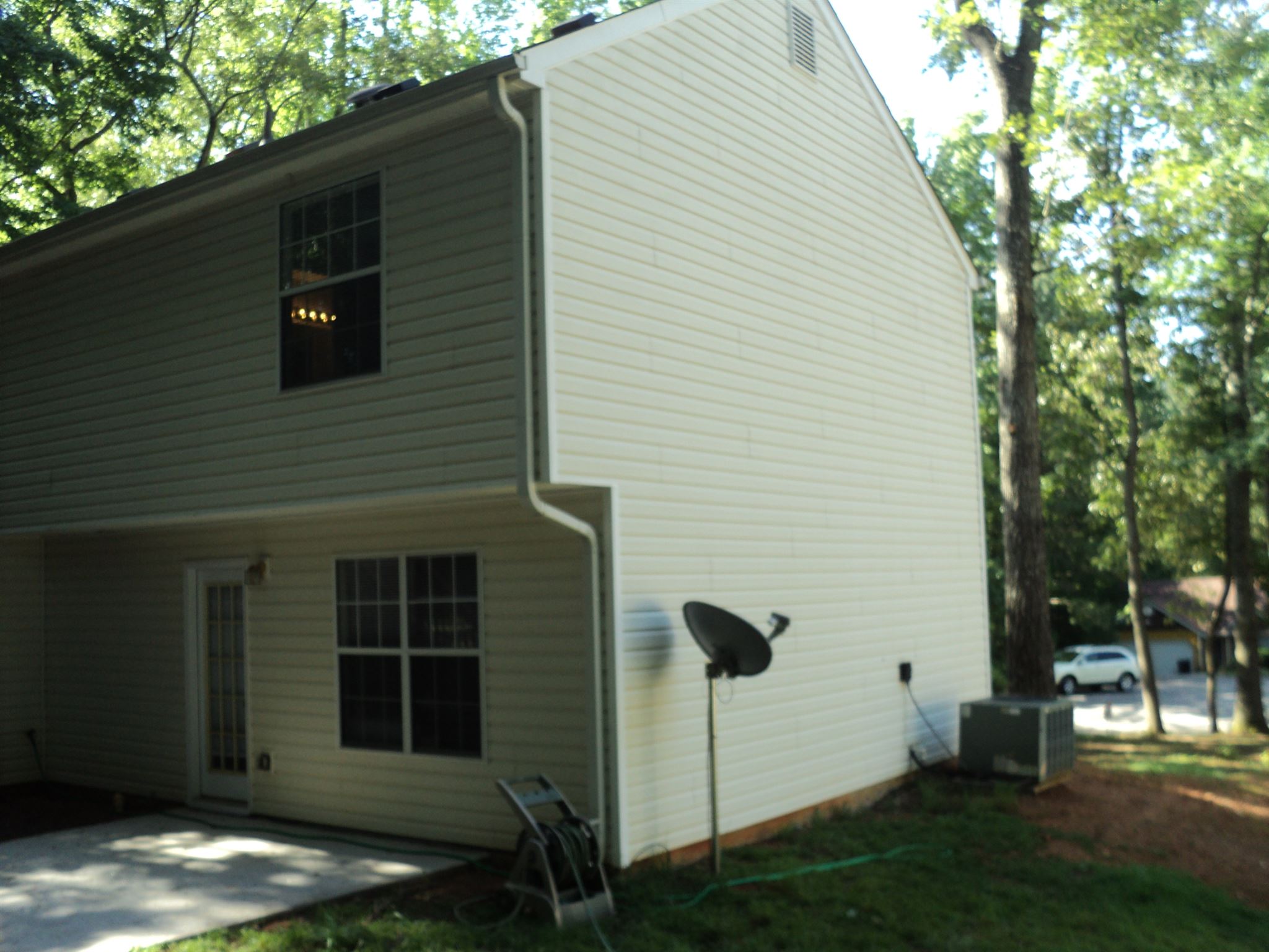 2818 Bretton Dr, Rex, GA 30273 photo 3