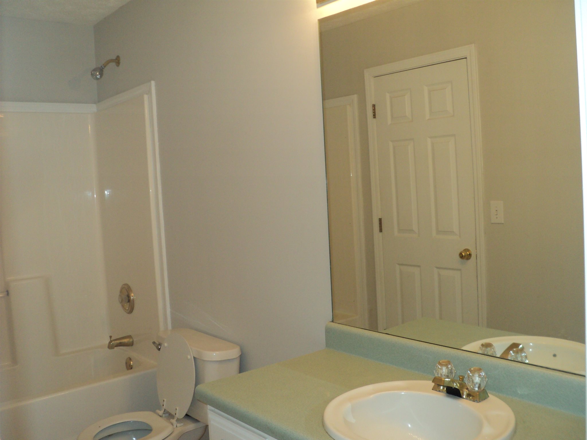 2818 Bretton Dr, Rex, GA 30273 photo 13