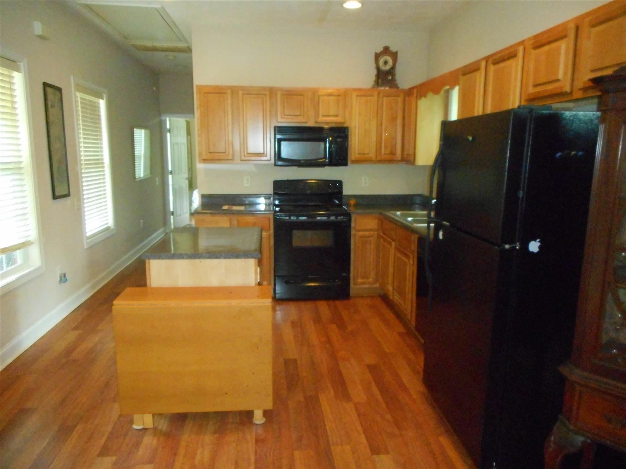 702 Cottage Ln, Lagrange, GA 30240 photo 3