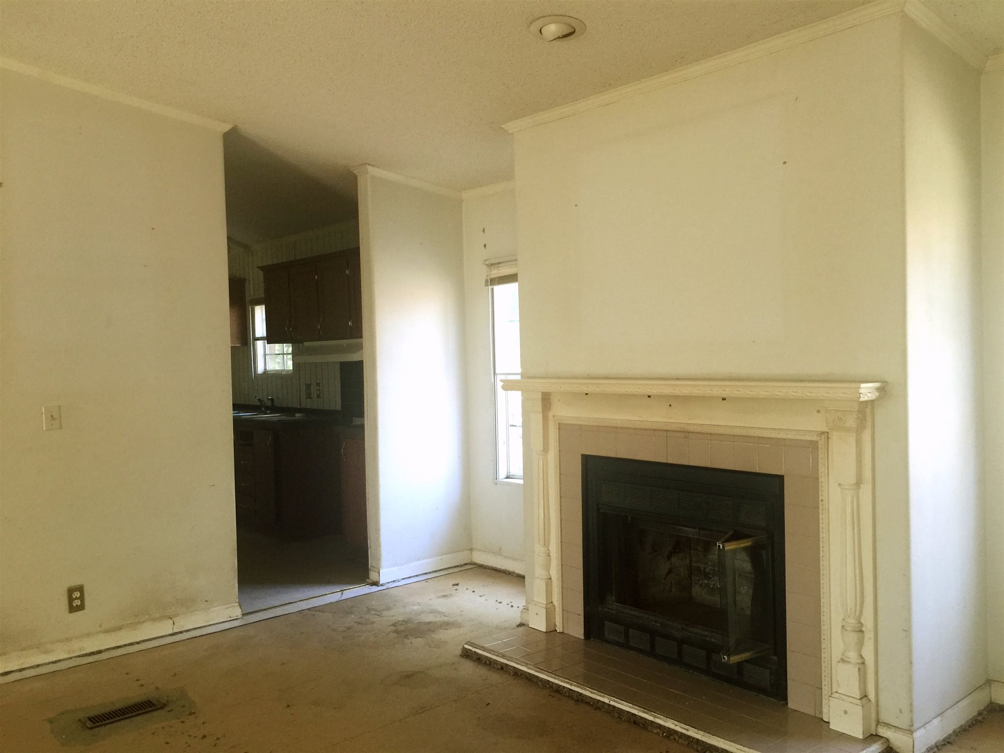 188 E Second St, Lindale, GA 30147 photo 3