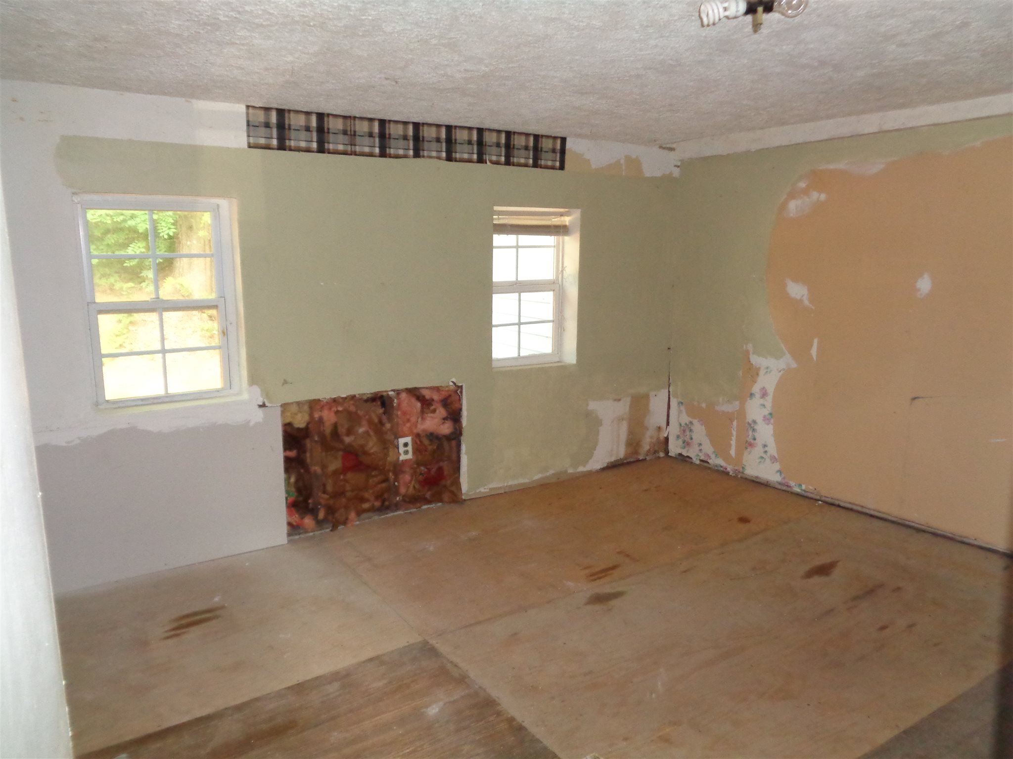 198 Cherokee Dr, Jackson, GA 30233 photo 4