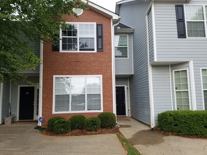 2329 Nicole Dr, Hampton, GA 30228 photo 1