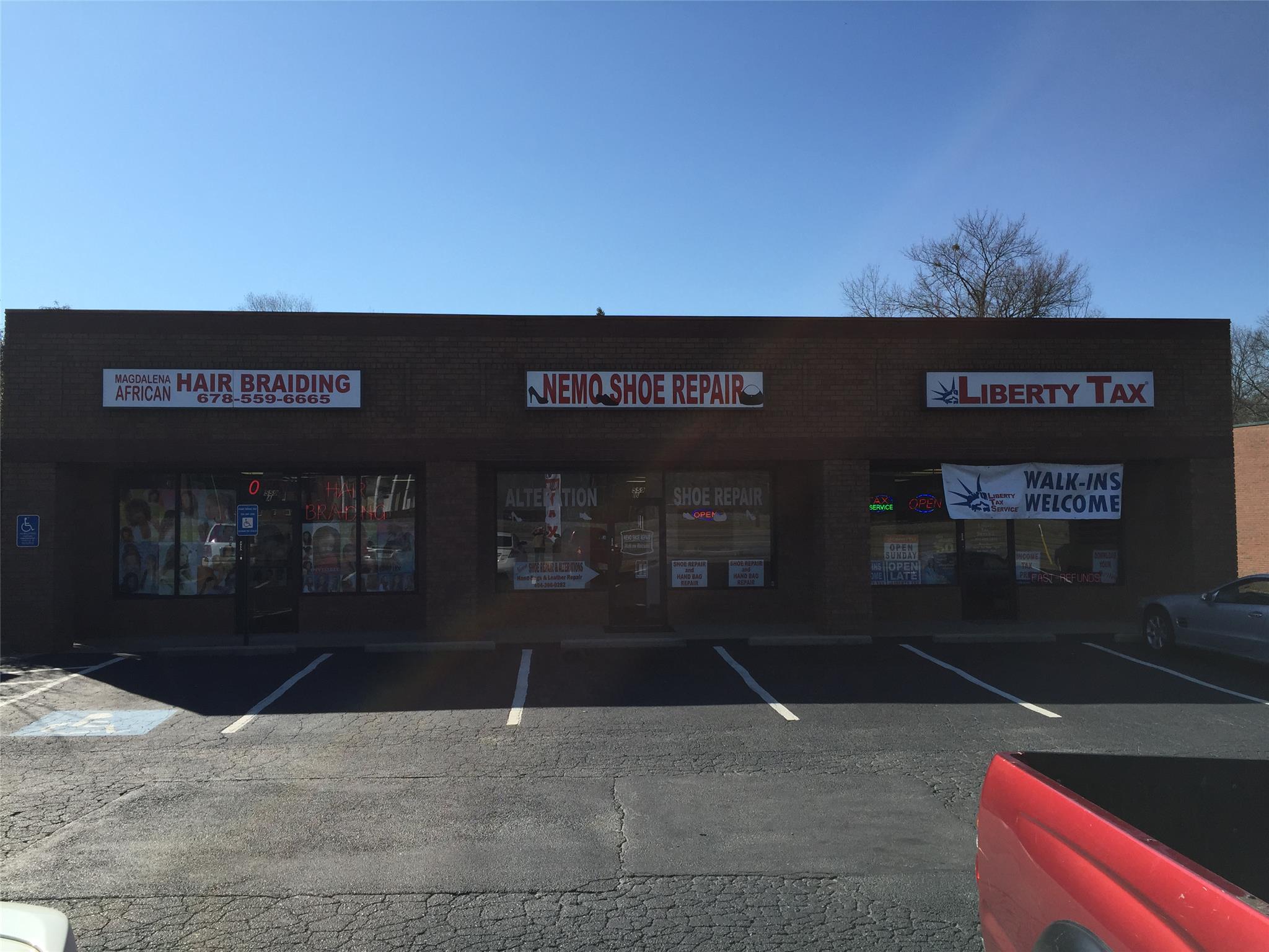 559 Forest Pkwy, Forest Park, GA 30297 photo 1