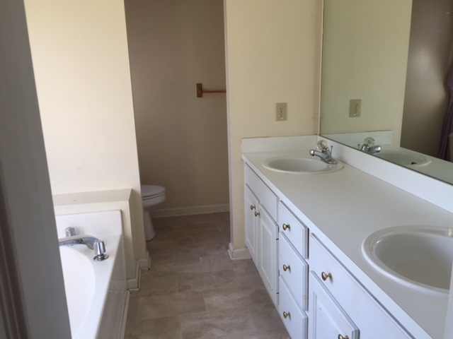 210 Graystone Dr, Covington, GA 30014 photo 8
