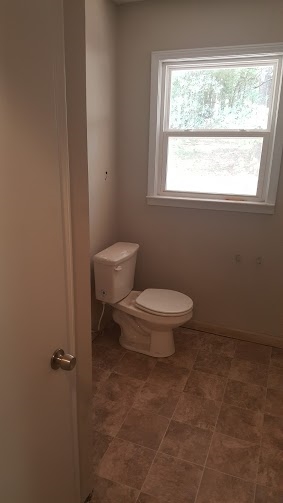 158 E Wright St, Winder, GA 30680 photo 5