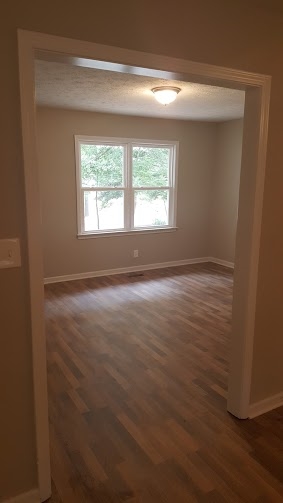158 E Wright St, Winder, GA 30680 photo 11