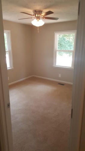 158 E Wright St, Winder, GA 30680 photo 7
