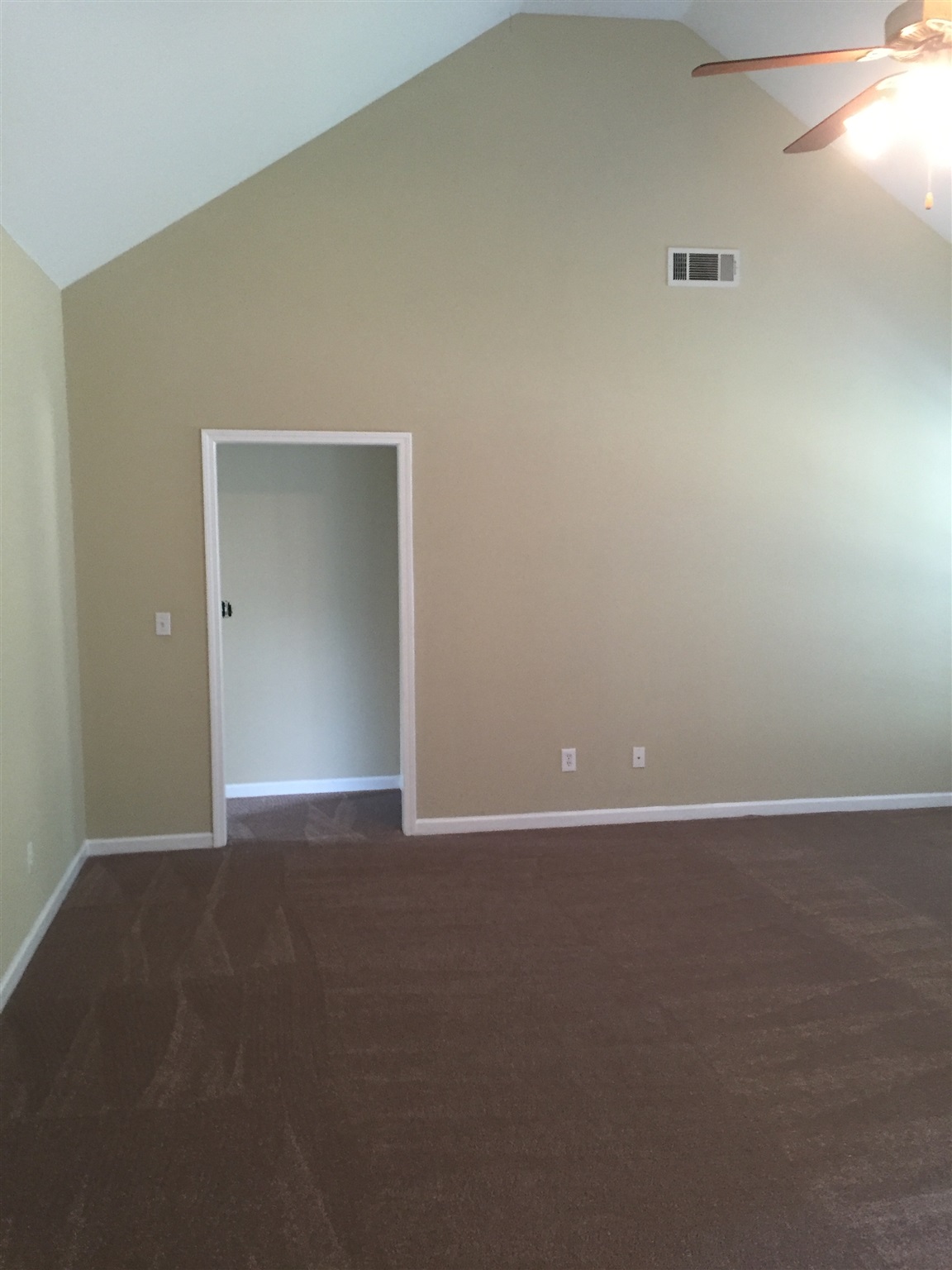 507 Camelot Dr, Lagrange, GA 30241 photo 5