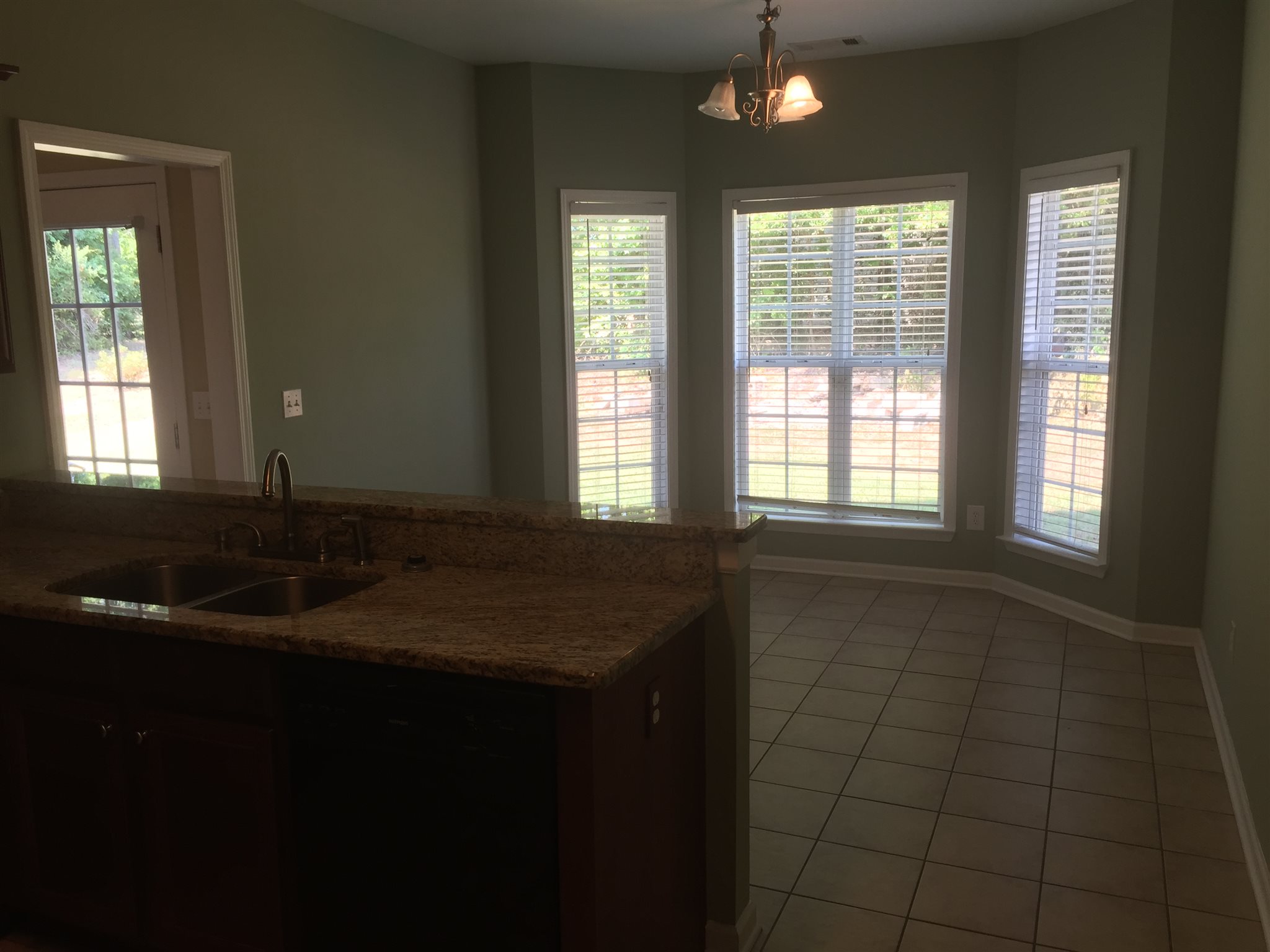 507 Camelot Dr, Lagrange, GA 30241 photo 11