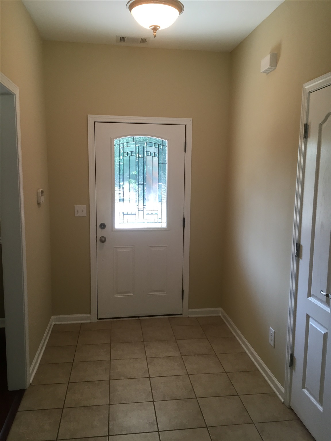 507 Camelot Dr, Lagrange, GA 30241 photo 3