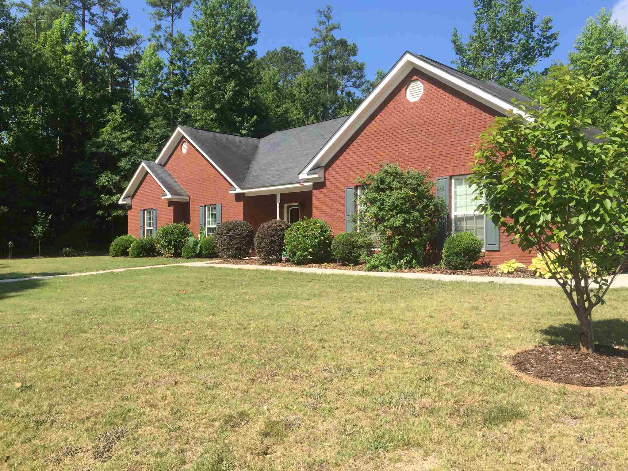 507 Camelot Dr, Lagrange, GA 30241 photo 2