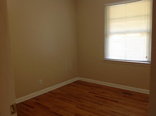 208 Pinehurst Dr, Dublin, GA 31021 photo 6