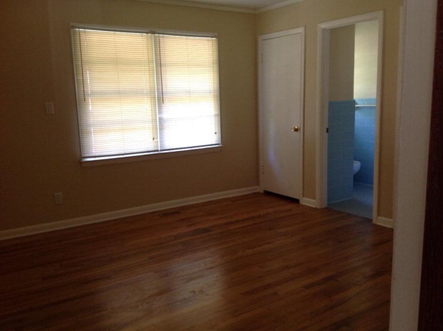 208 Pinehurst Dr, Dublin, GA 31021 photo 3