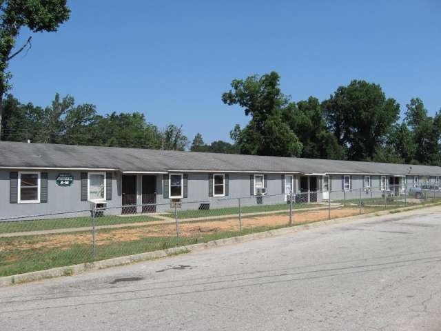 803 N 8th St, Griffin, GA 30223 photo 2