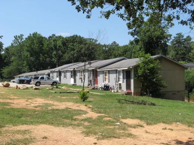 803 N 8th St, Griffin, GA 30223 photo 3