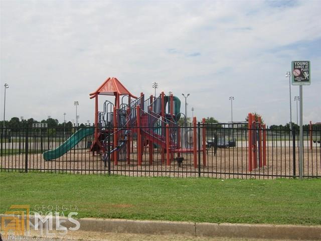1240 England Ter, Hampton, GA 30228 photo 5