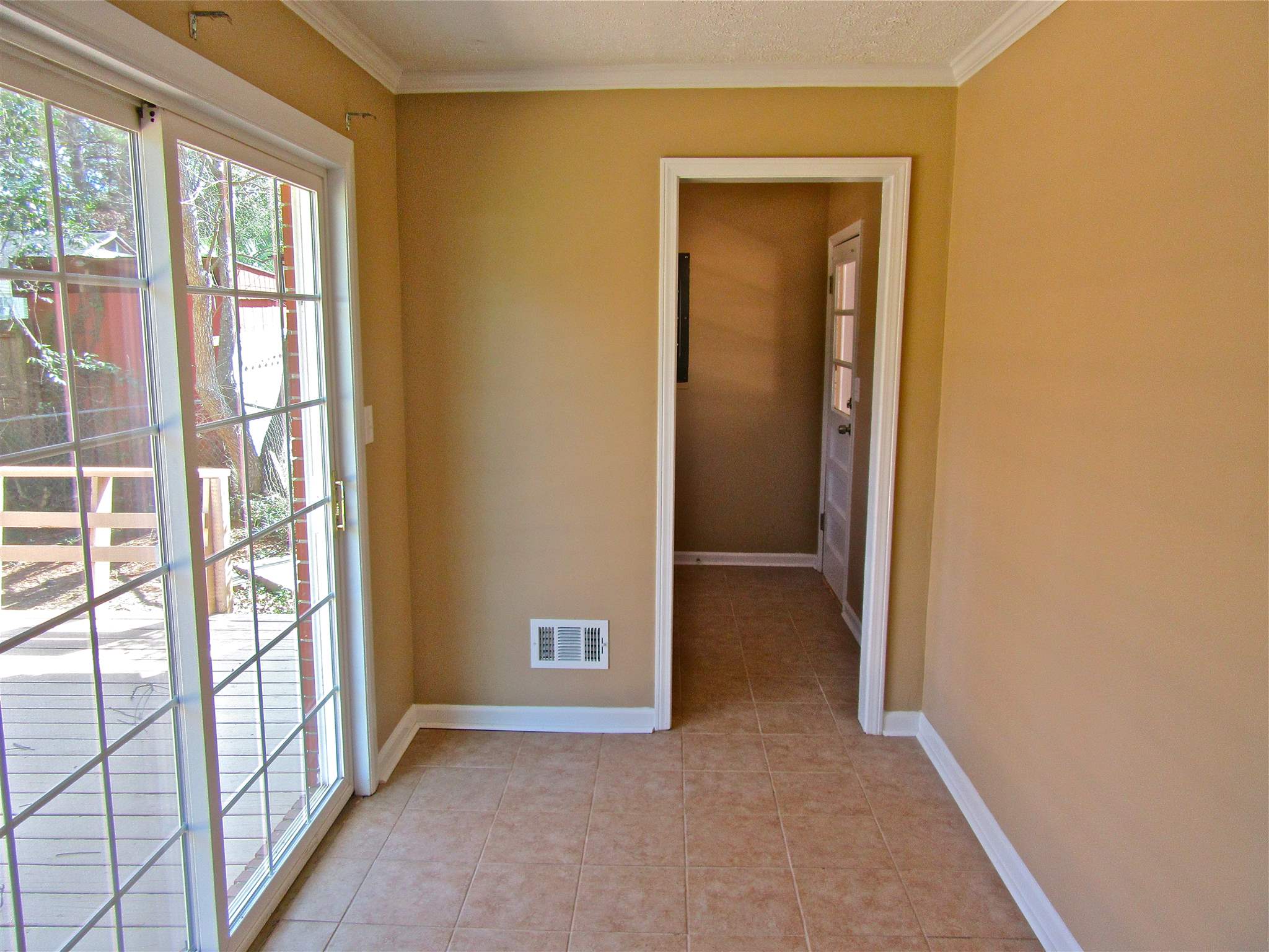 507 Pinecrest Rd, Warner Robins, GA 31093 photo 3