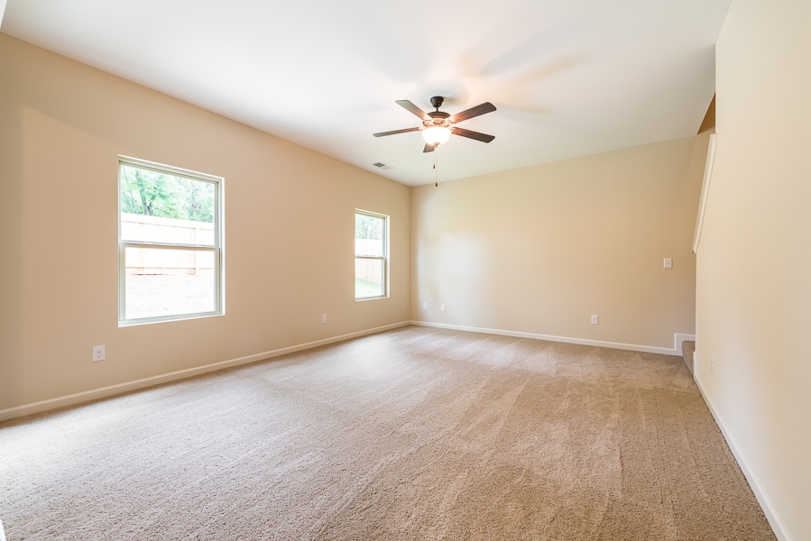 1105 Sutherland Dr, Winder, GA 30680 photo 3