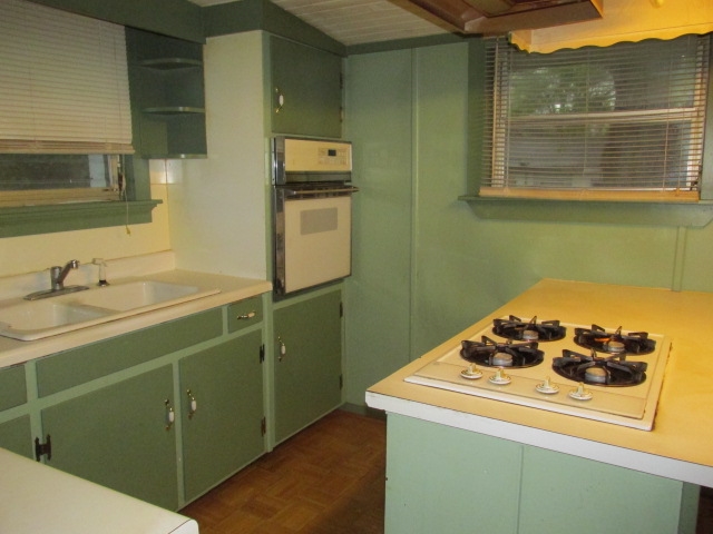 52 Newton Rd, Lagrange, GA 30240 photo 3
