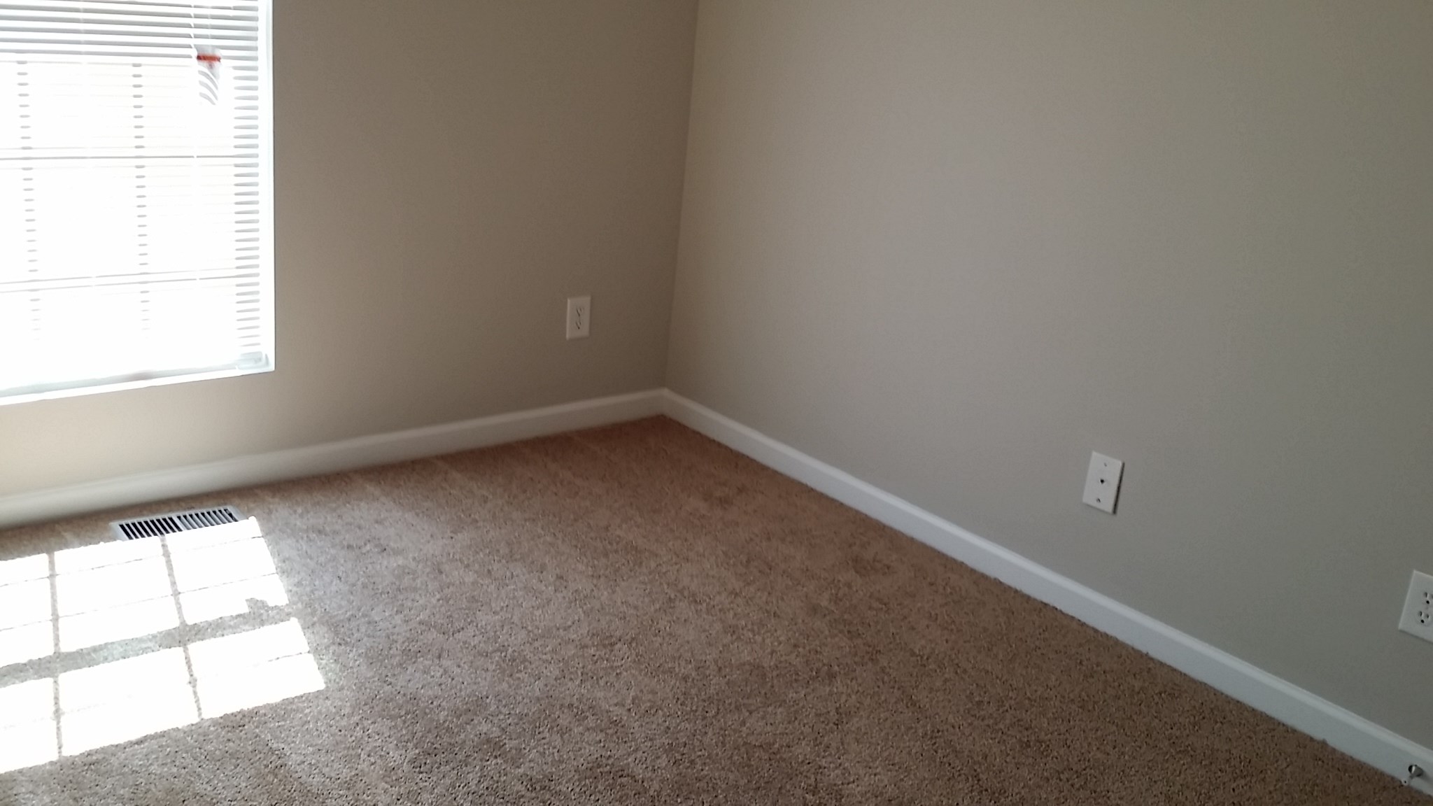 1710 Redan E, Lithonia, GA 30058 photo 4