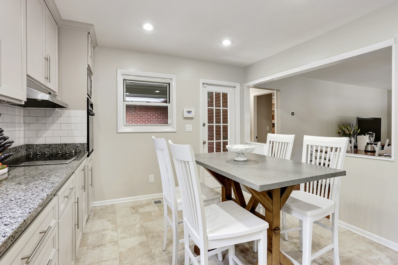 3893 Longview Dr, Chamblee, GA 30341 photo 12
