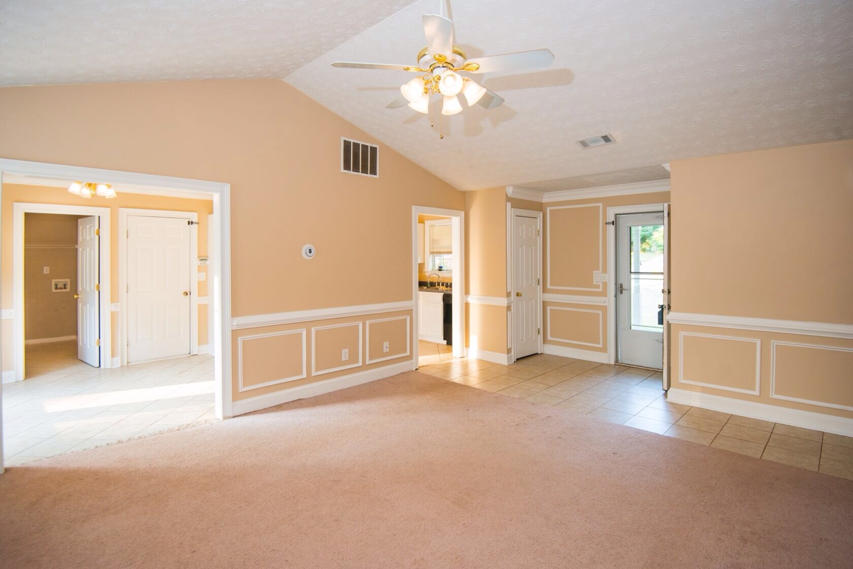 75 Mallie Ct, Hampton, GA 30228 photo 5