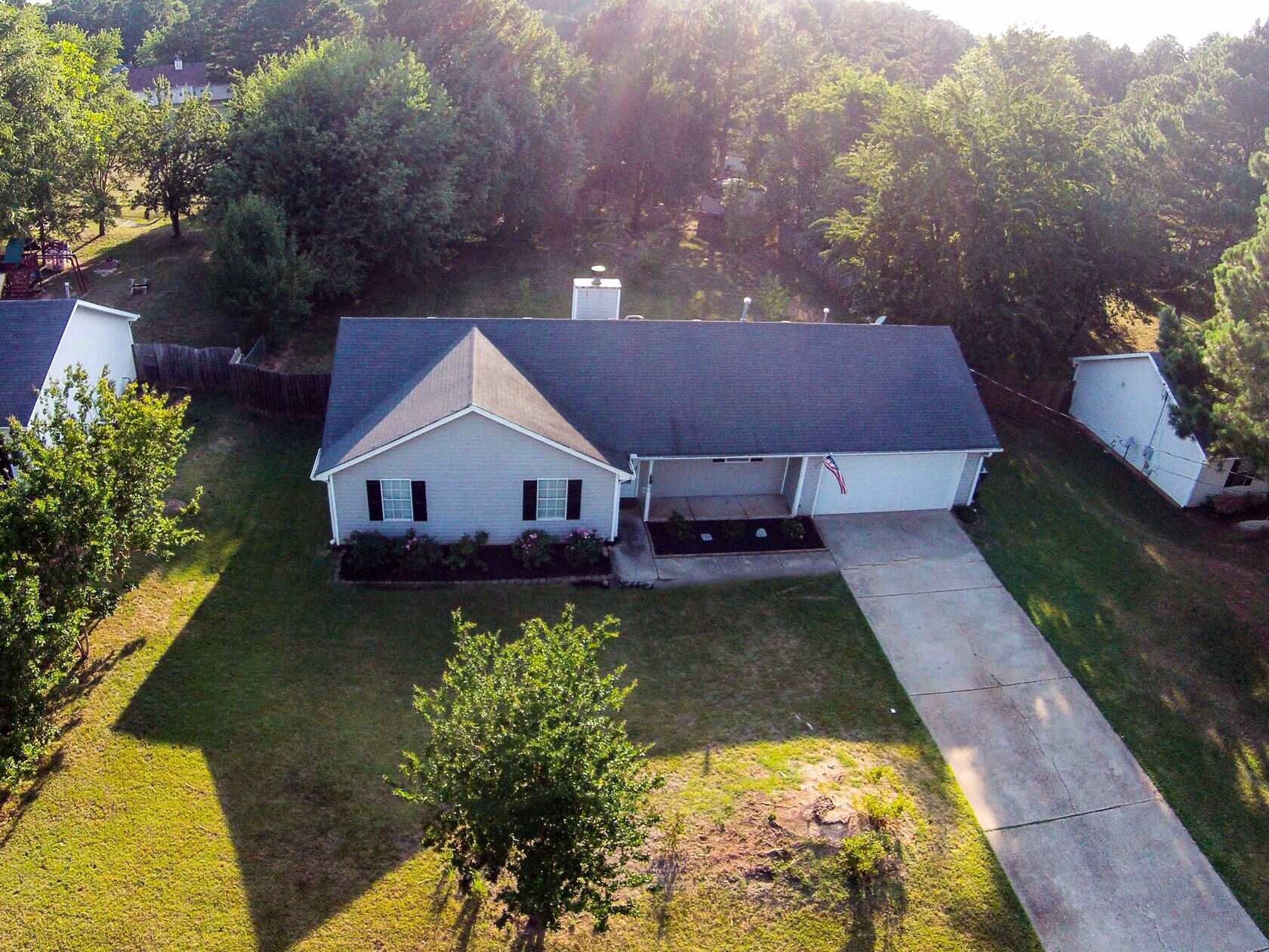 75 Mallie Ct, Hampton, GA 30228 photo 2