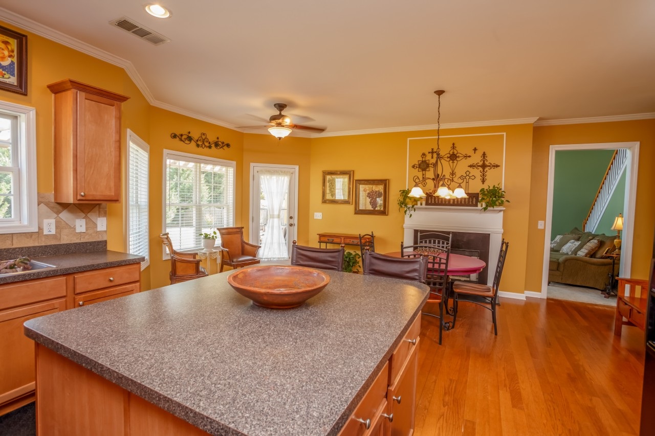 501 Crestview Ct, Canton, GA 30115 photo 7