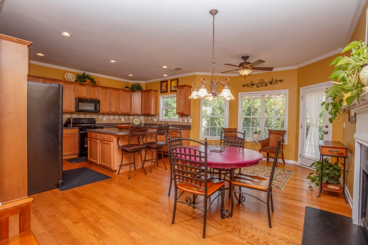 501 Crestview Ct, Canton, GA 30115 photo 6