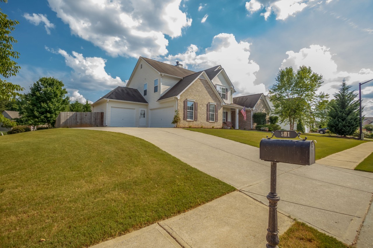 501 Crestview Ct, Canton, GA 30115 photo 2