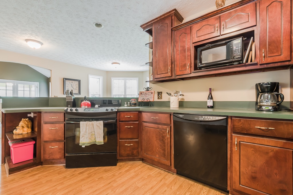 95 Shadowbrook Trce, Covington, GA 30016 photo 14