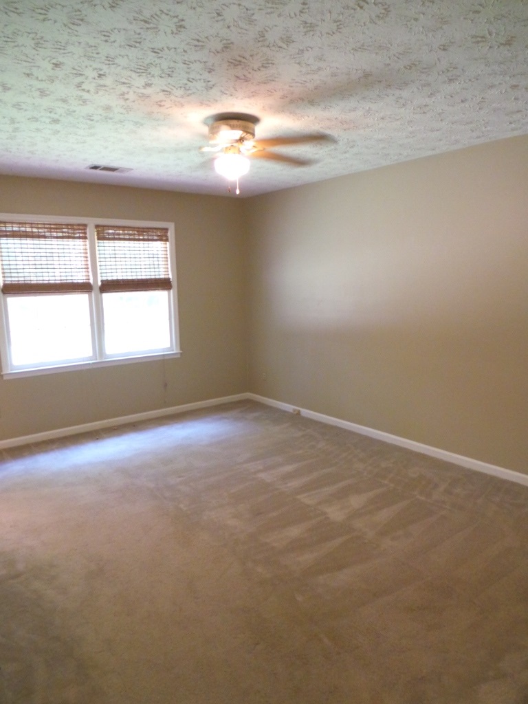 203 Cumberland Dr, Lagrange, GA 30240 photo 10