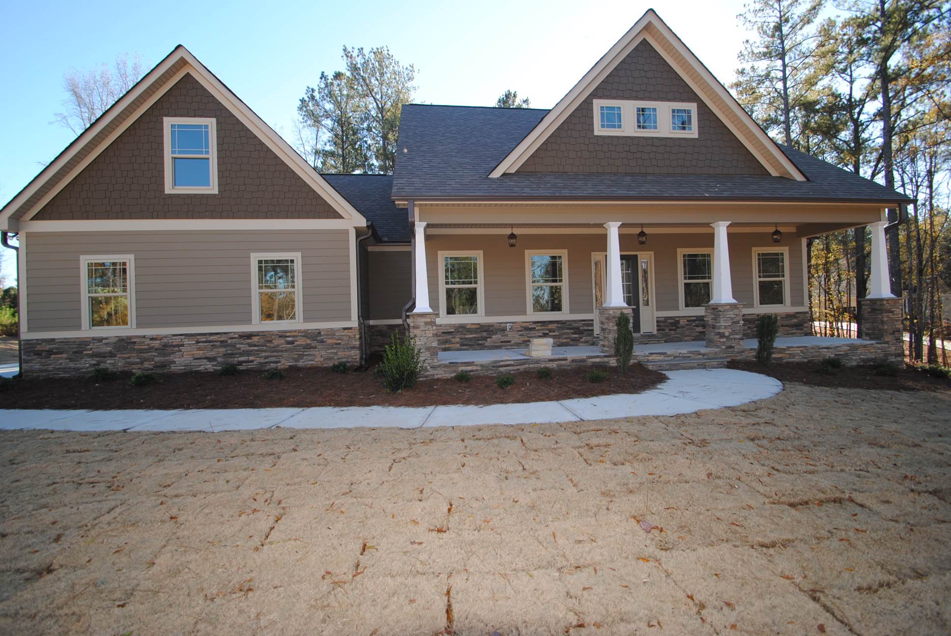 130 Kenmare Row, Tyrone, GA 30290 photo 1
