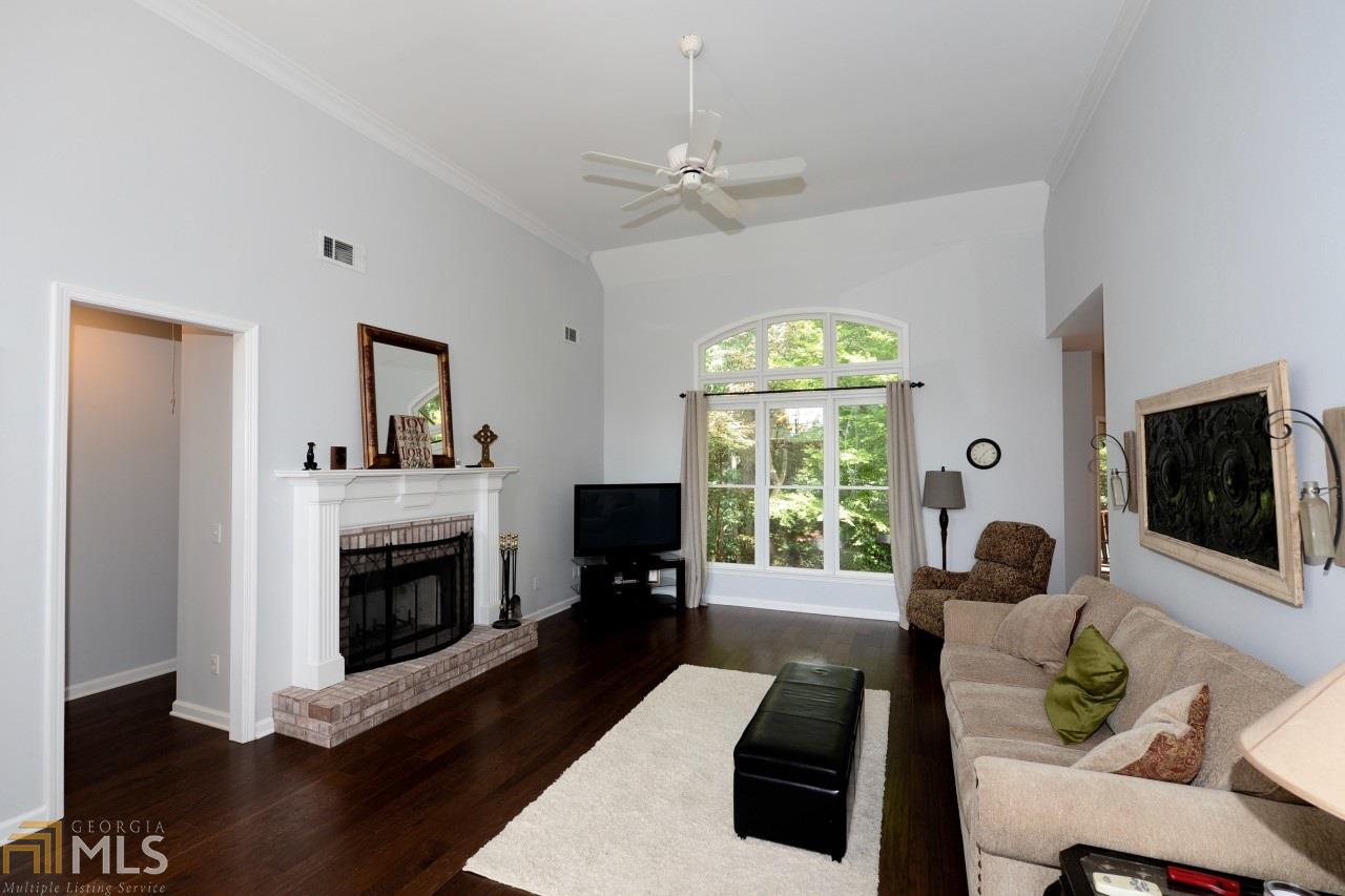 470 Firelite Ln, Suwanee, GA 30024 photo 3